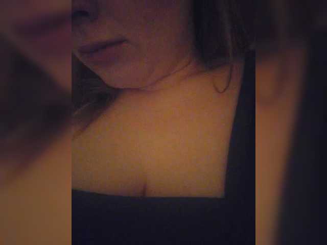 Lesia-1 live cam on BongaCams