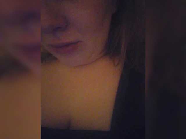 Lesia-1 live cam on BongaCams
