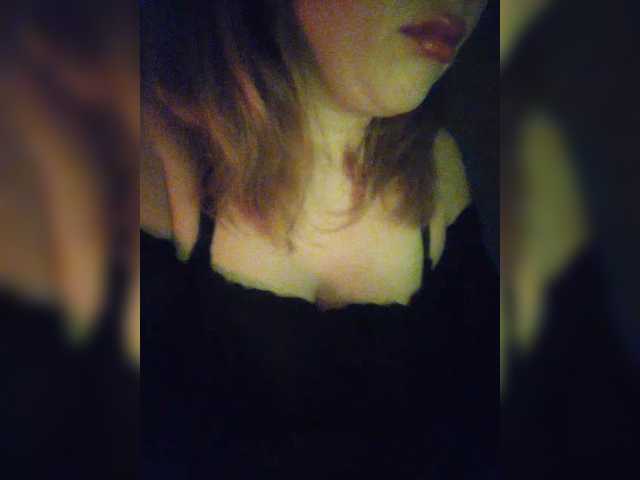 Lesia-1 live cam on BongaCams