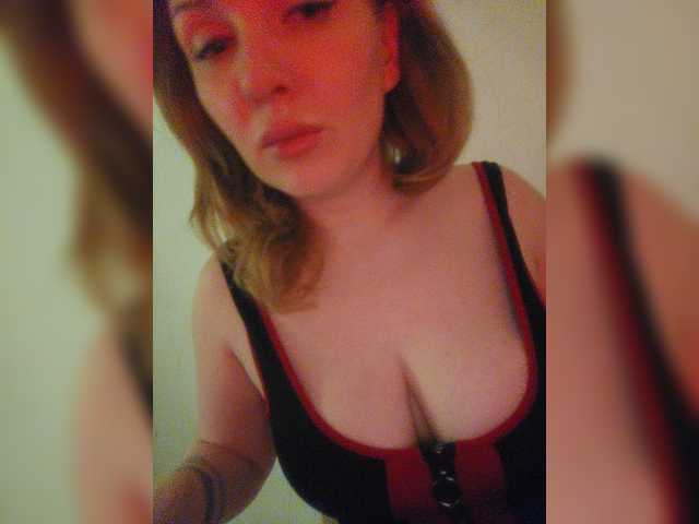 Lesia-1 live cam on BongaCams