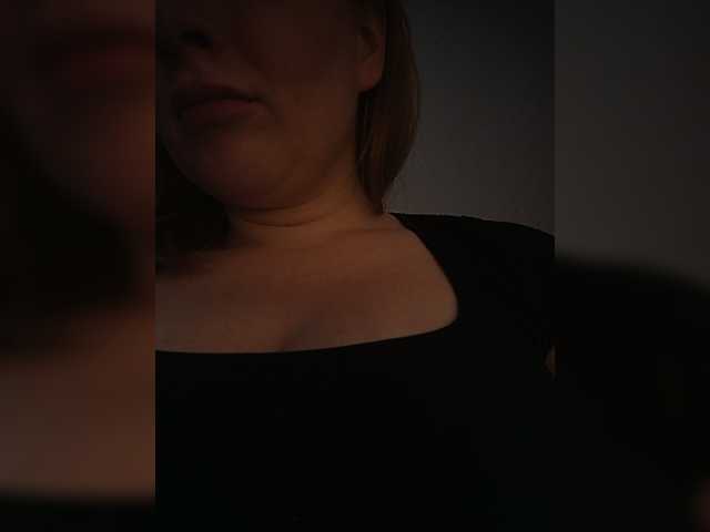 Lesia-1 live cam on BongaCams