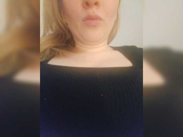 Lesia-1 live cam on BongaCams
