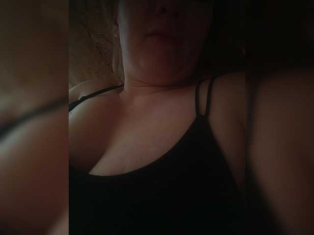 Lesia-1 live cam on BongaCams