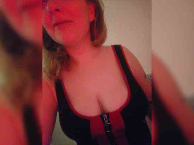 Lesia-1 Live Webcam on BongaCams