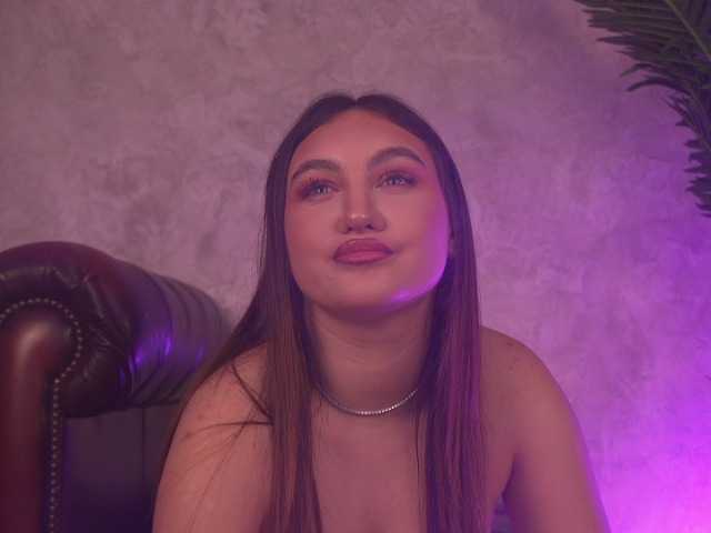 ValentinaMonroe live cam on BongaCams