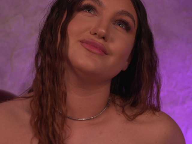 ValentinaMonroe live cam on BongaCams