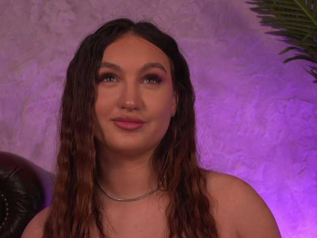 ValentinaMonroe live cam