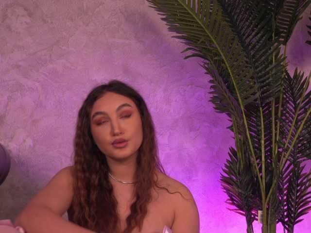 ValentinaMonroe live cam on BongaCams