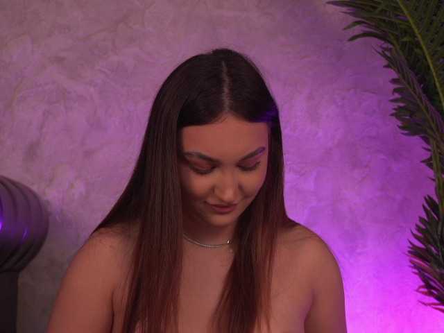 ValentinaMonroe live cam on BongaCams