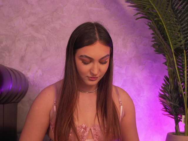 ValentinaMonroe live cam on BongaCams