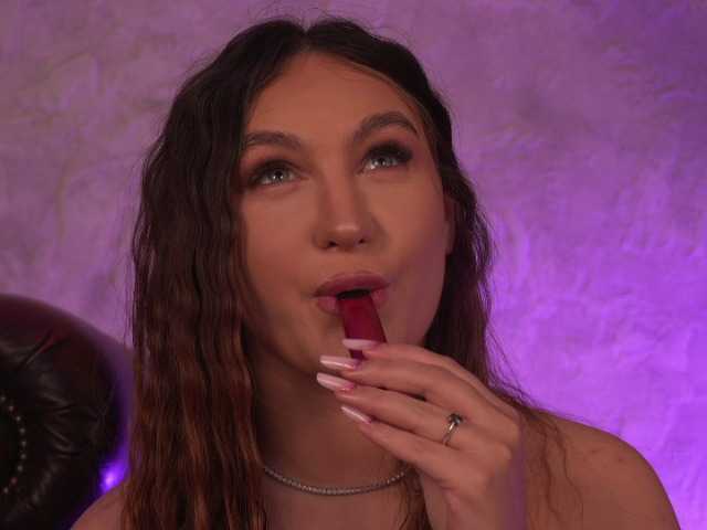 ValentinaMonroe live cam on BongaCams