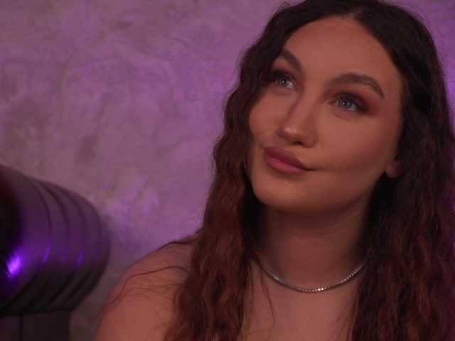 ValentinaMonroe live cam on BongaCams