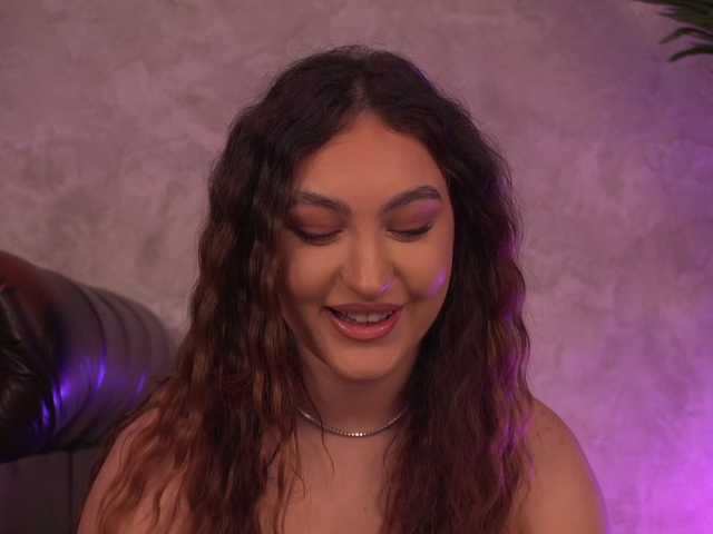 ValentinaMonroe live cam on BongaCams