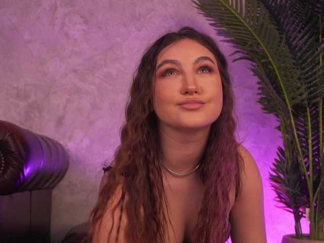 ValentinaMonroe live cam on BongaCams