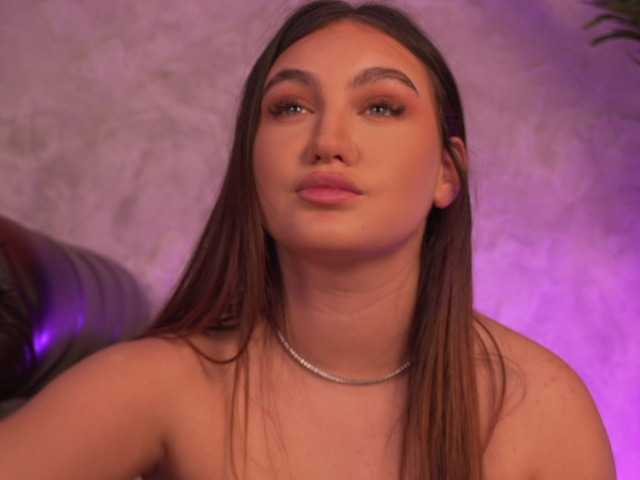 ValentinaMonroe live cam on BongaCams