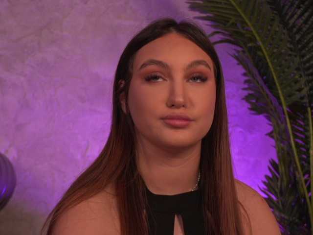 ValentinaMonroe live cam on BongaCams