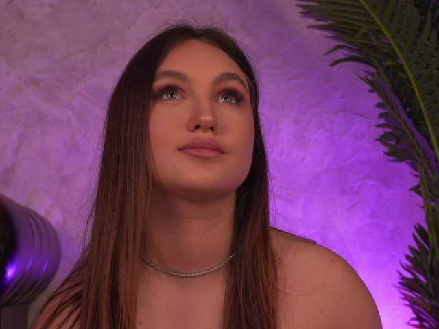 ValentinaMonroe live cam on BongaCams