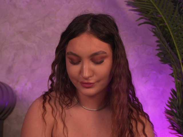 ValentinaMonroe live cam on BongaCams