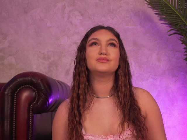ValentinaMonroe live cam on BongaCams