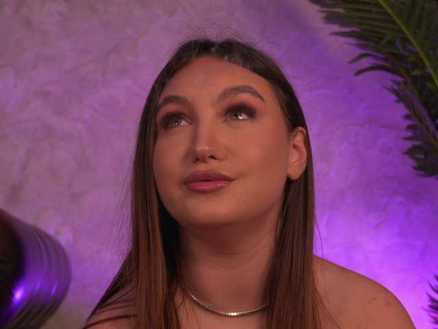 ValentinaMonroe live cam on BongaCams