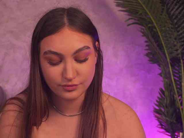 ValentinaMonroe webcam