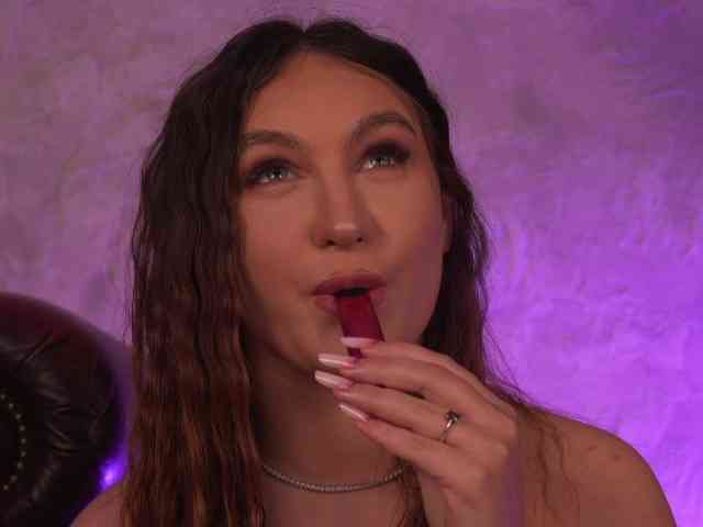 ValentinaMonroe webcam