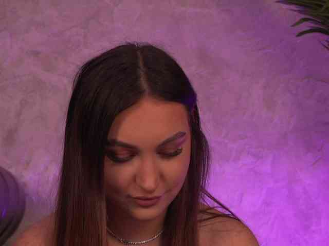 ValentinaMonroe webcam