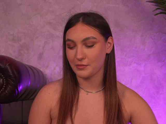 ValentinaMonroe webcam