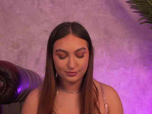 ValentinaMonroe webcam