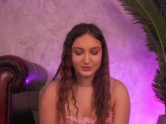 ValentinaMonroe webcam