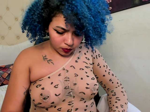 babyblue23z live cam on BongaCams