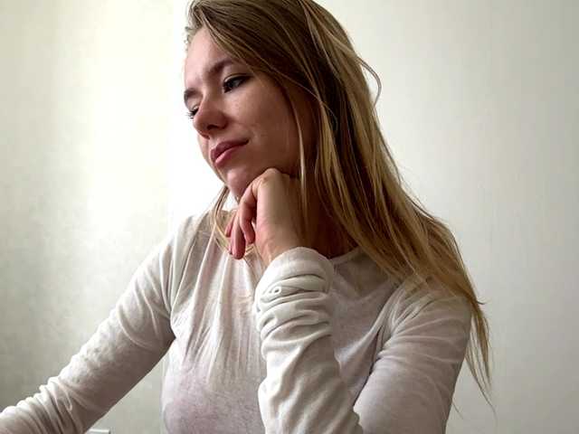 AnjaSalvant live cam on BongaCams