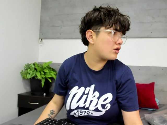 nickandmia live show