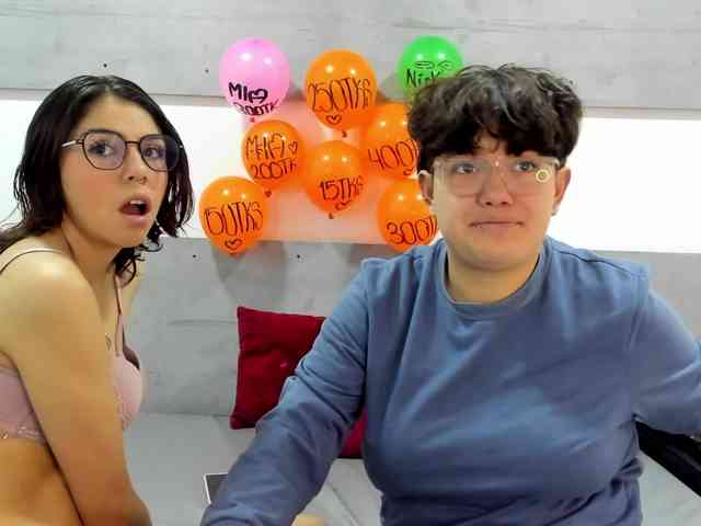 NickAndMia webcam