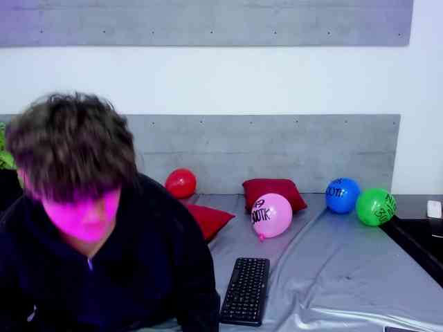 NickAndMia Sex Cam Show