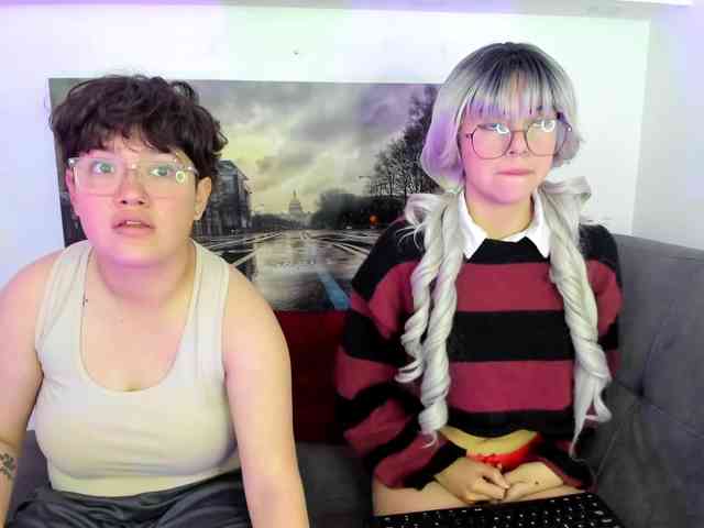 NickAndMia webcam