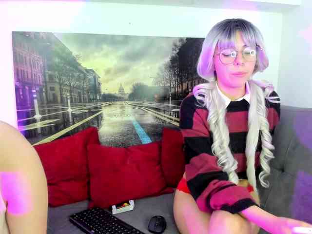 NickAndMia webcam