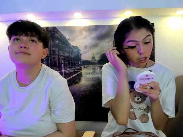 NickAndMia webcam