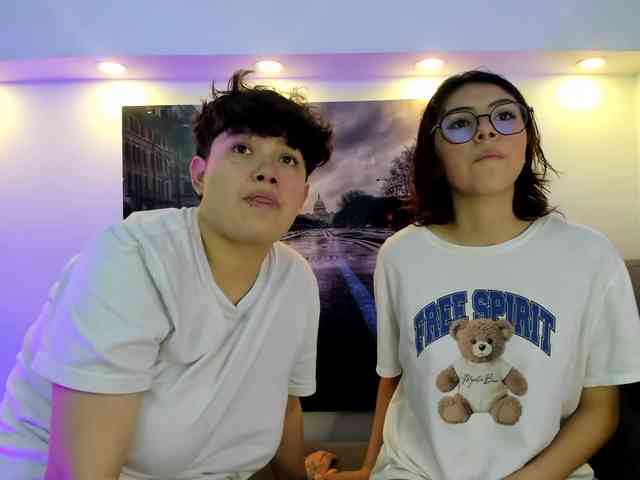 NickAndMia webcam