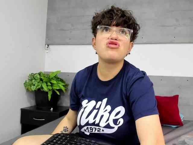 NickAndMia webcam