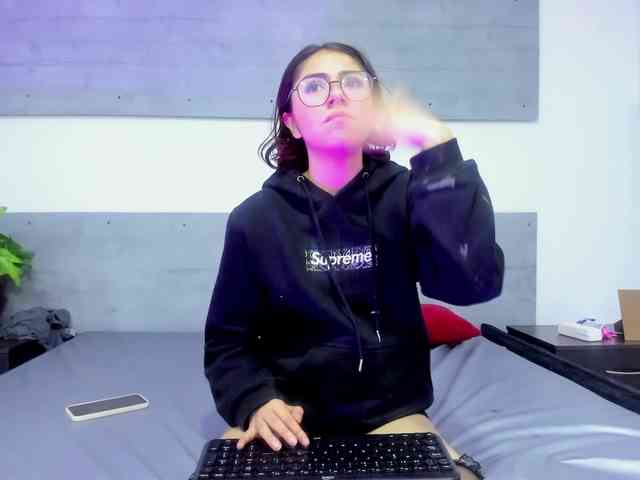 NickAndMia webcam