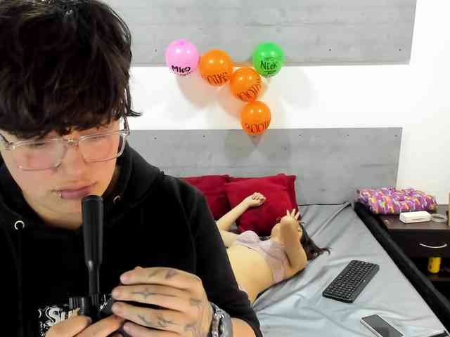 NickAndMia webcam