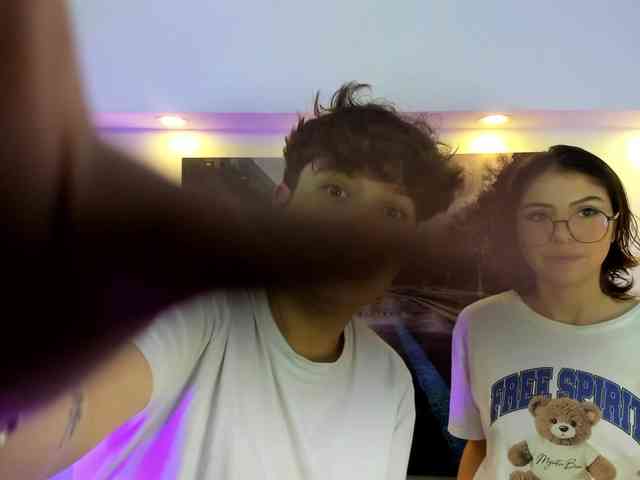 NickAndMia webcam