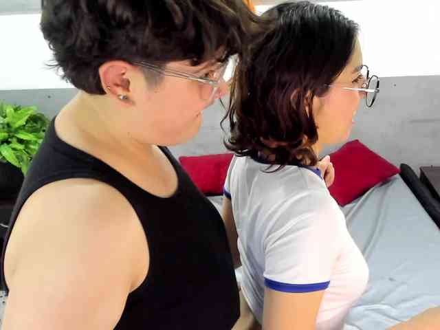 NickAndMia webcam