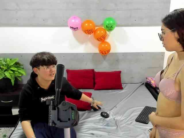 NickAndMia webcam