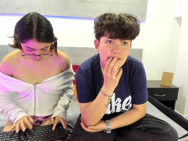 NickAndMia webcam