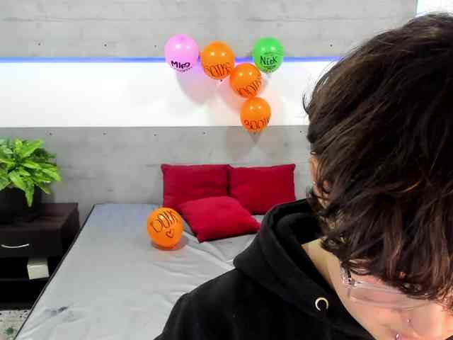 Modelo: NickAndMia