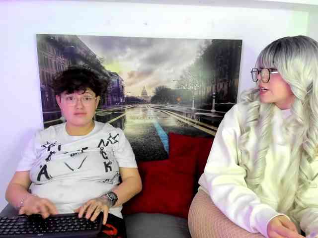 NickAndMia webcam
