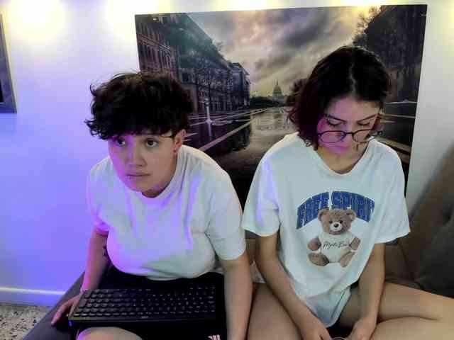 NickAndMia Sex Cam Show