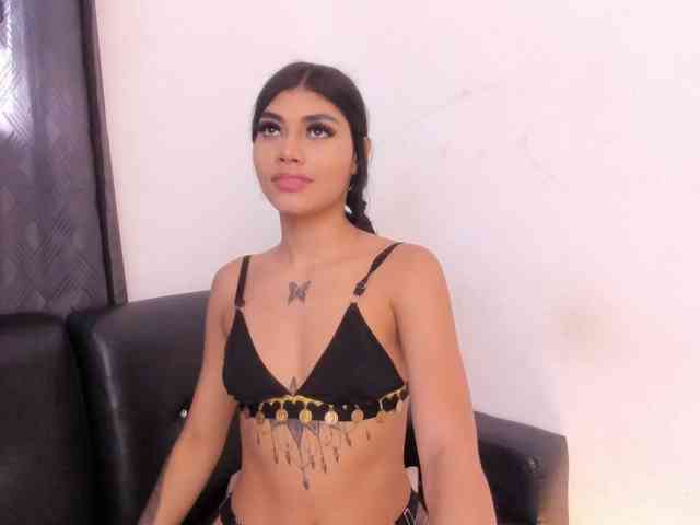 ViolettCole webcam